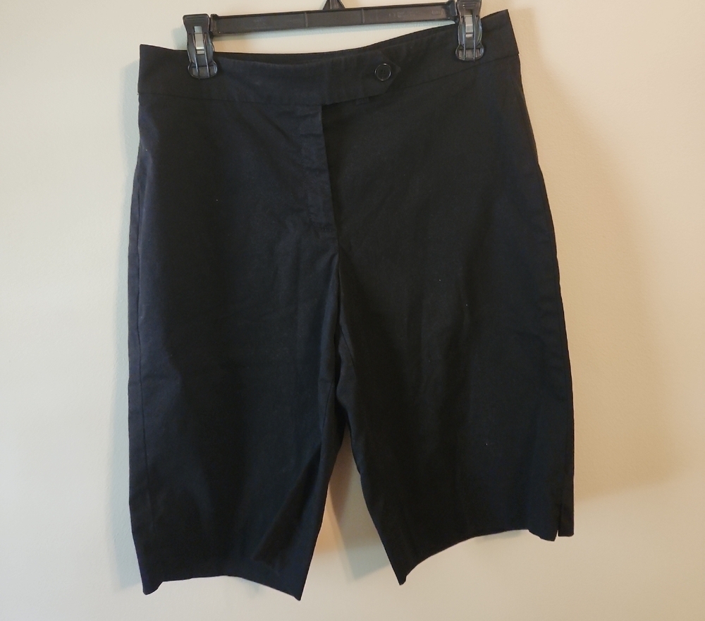 Jones New York Women's Black Flat Front Shorts